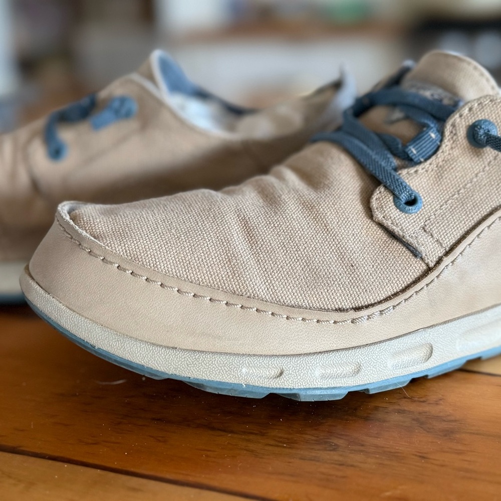 Columbia Men's Slip-on PFG Loafers - Beige and Blue, size 8.5